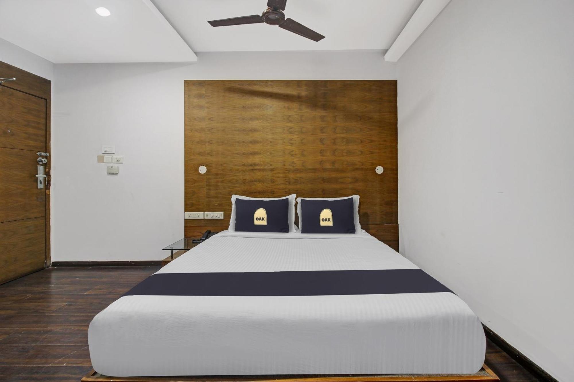 Townhouse Oak The Margi Hotel Near Yosufguda Metro Station 海得拉巴 外观 照片