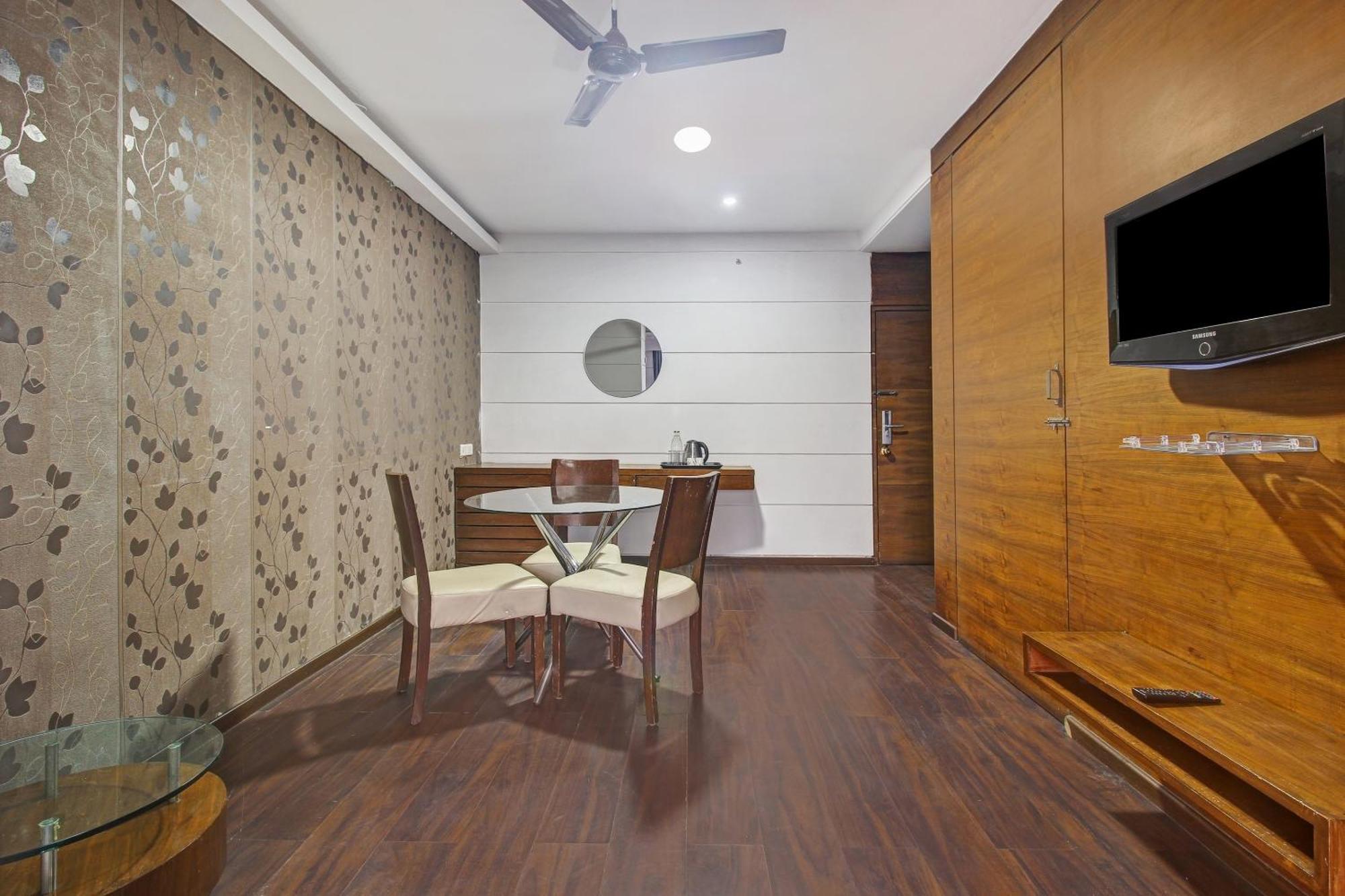 Townhouse Oak The Margi Hotel Near Yosufguda Metro Station 海得拉巴 外观 照片