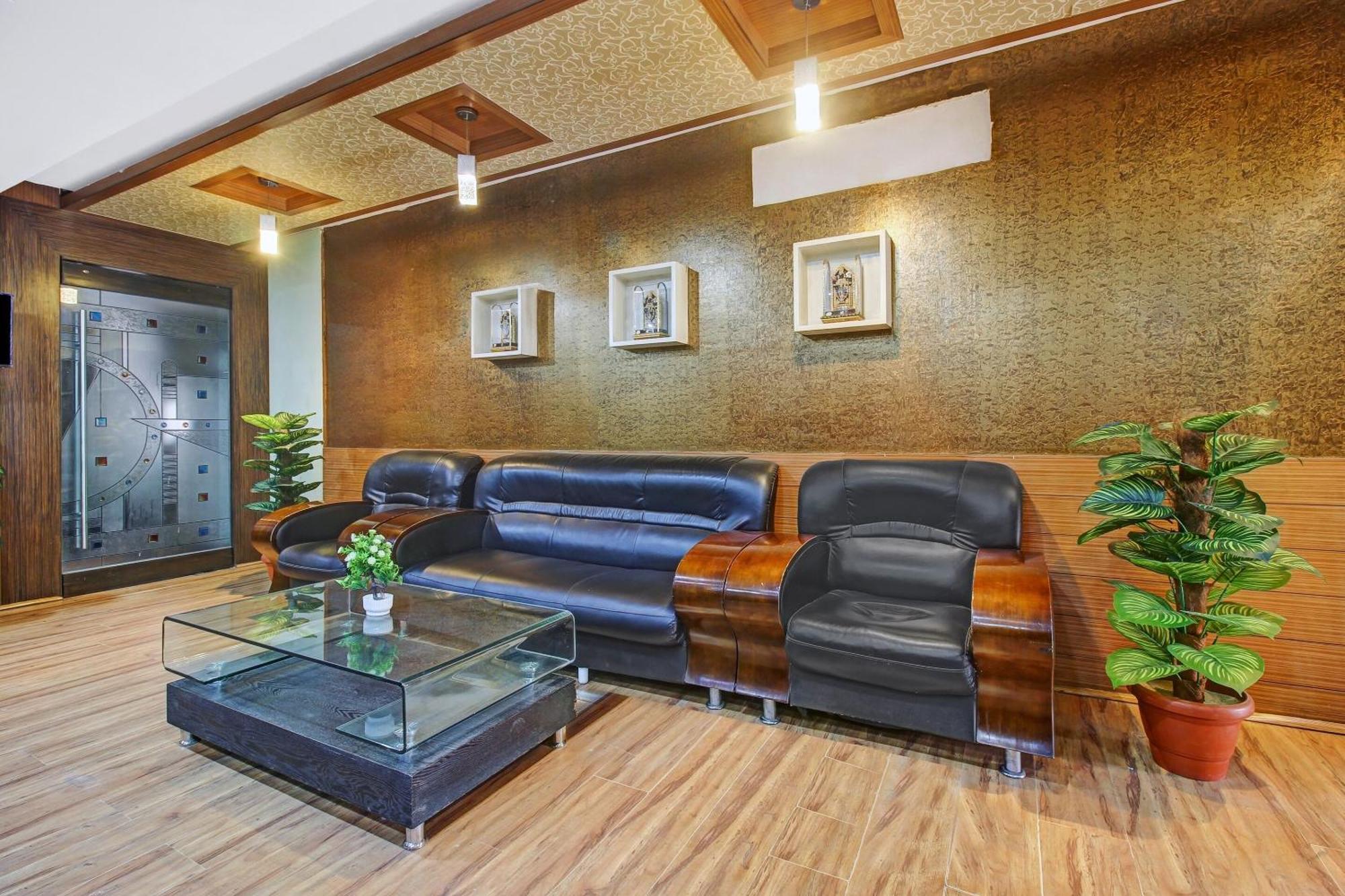 Townhouse Oak The Margi Hotel Near Yosufguda Metro Station 海得拉巴 外观 照片